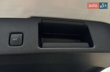 Позашляховик / Кросовер Ford Escape 2023 в  фото 27 Позашляховик / Кросовер Ford Escape 2023 в