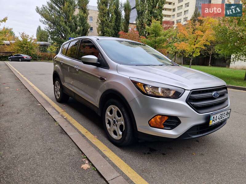 Позашляховик / Кросовер Ford Escape 2017 в Києві фото 9 Позашляховик / Кросовер Ford Escape 2017 в Києві