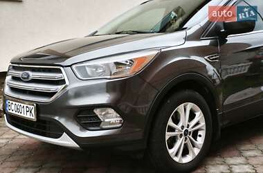 Внедорожник / Кроссовер Ford Escape 2017 в 