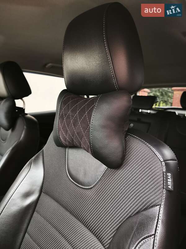 Внедорожник / Кроссовер Ford Escape 2017 в Львове