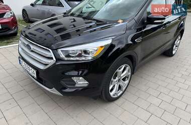 Позашляховик / Кросовер Ford Escape 2019 в 