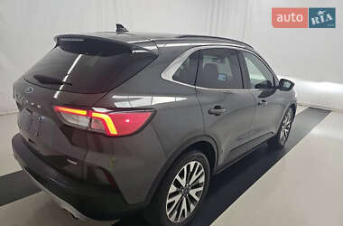 Позашляховик / Кросовер Ford Escape 2020 в 