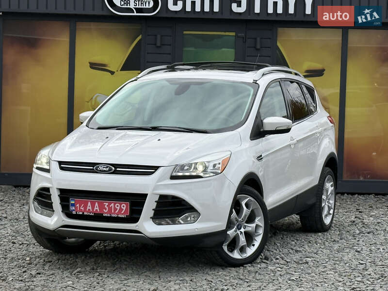 Позашляховик / Кросовер Ford Escape 2015 в Стрию
