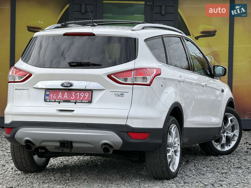 Позашляховик / Кросовер Ford Escape 2015 в Стрию
