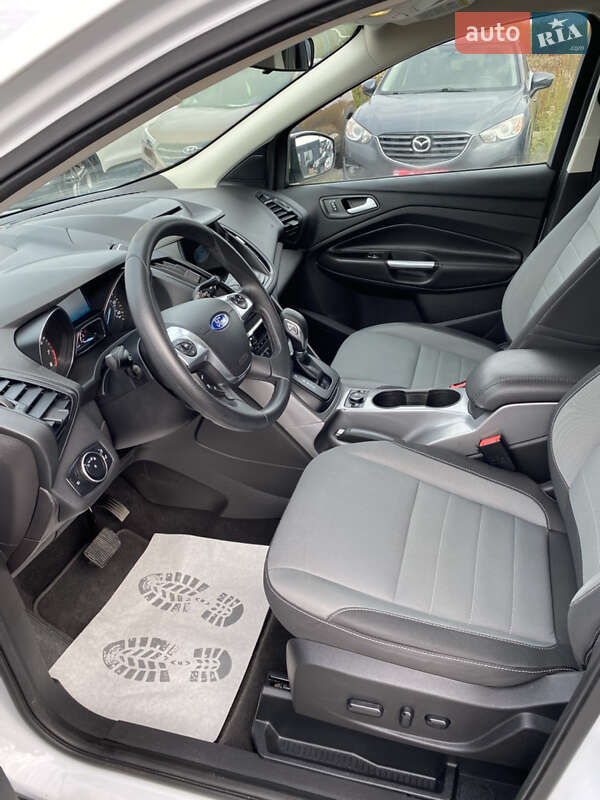 Позашляховик / Кросовер Ford Escape 2015 в Львові фото 9 Позашляховик / Кросовер Ford Escape 2015 в Львові