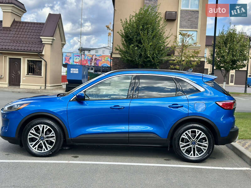 Позашляховик / Кросовер Ford Escape 2020 в Києві