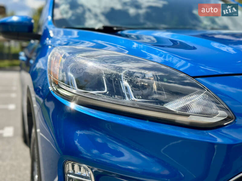 Позашляховик / Кросовер Ford Escape 2020 в Києві