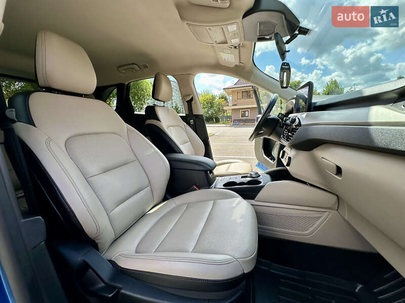 Позашляховик / Кросовер Ford Escape 2020 в Києві