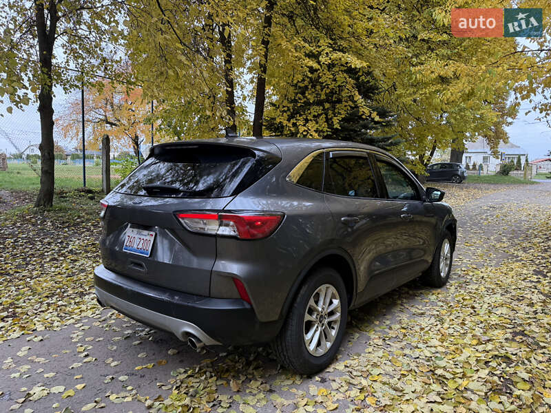 Позашляховик / Кросовер Ford Escape 2021 в Тернополі
