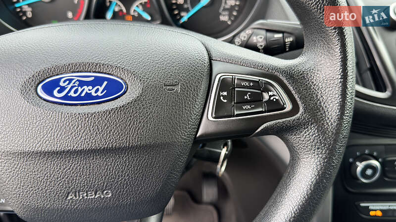 Позашляховик / Кросовер Ford Escape 2017 в Ірпені