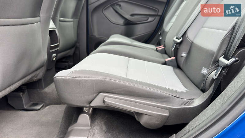 Позашляховик / Кросовер Ford Escape 2017 в Ірпені