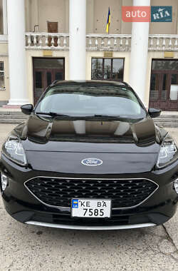 Позашляховик / Кросовер Ford Escape 2020 в 