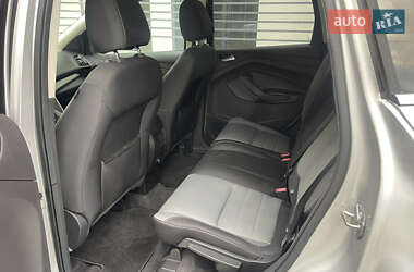 Внедорожник / Кроссовер Ford Escape 2013 в 