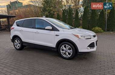 Позашляховик / Кросовер Ford Escape 2014 в 