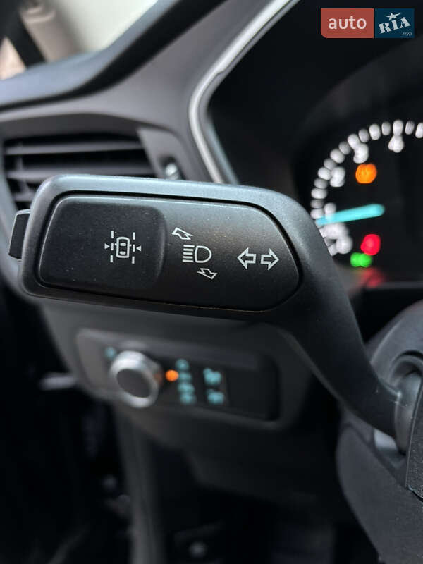 Позашляховик / Кросовер Ford Escape 2020 в Львові