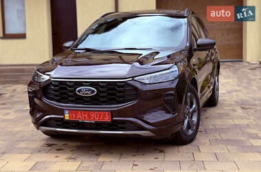 Позашляховик / Кросовер Ford Escape 2023 в 