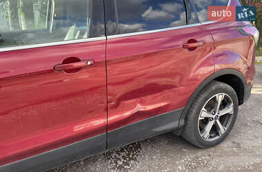 Позашляховик / Кросовер Ford Escape 2016 в  фото 22 Позашляховик / Кросовер Ford Escape 2016 в