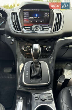 Внедорожник / Кроссовер Ford Escape 2013 в 