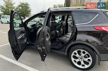 Внедорожник / Кроссовер Ford Escape 2013 в 