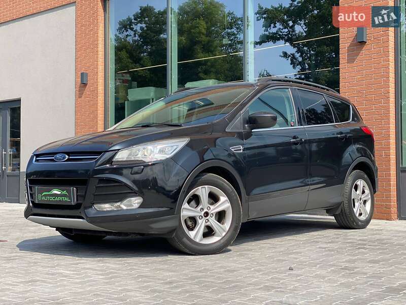 Позашляховик / Кросовер Ford Escape 2015 в  фото Позашляховик / Кросовер Ford Escape 2015 в