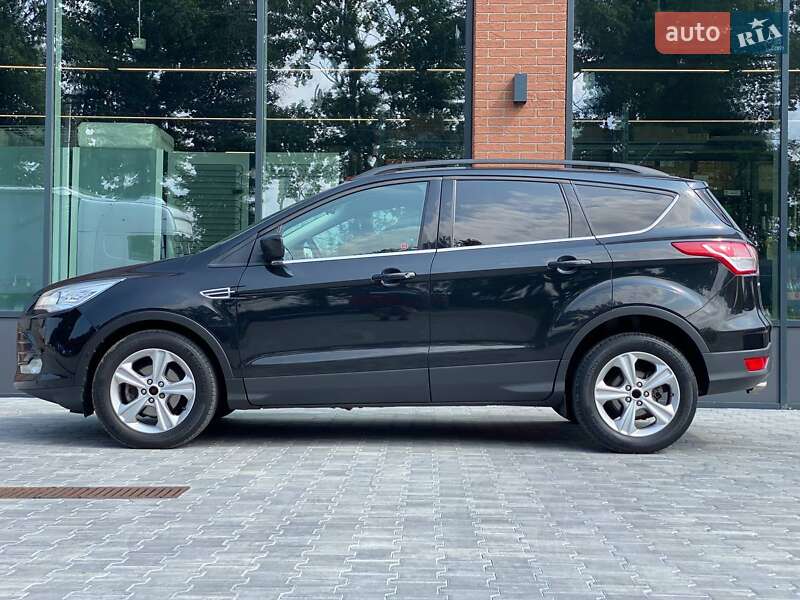 Позашляховик / Кросовер Ford Escape 2015 в Києві