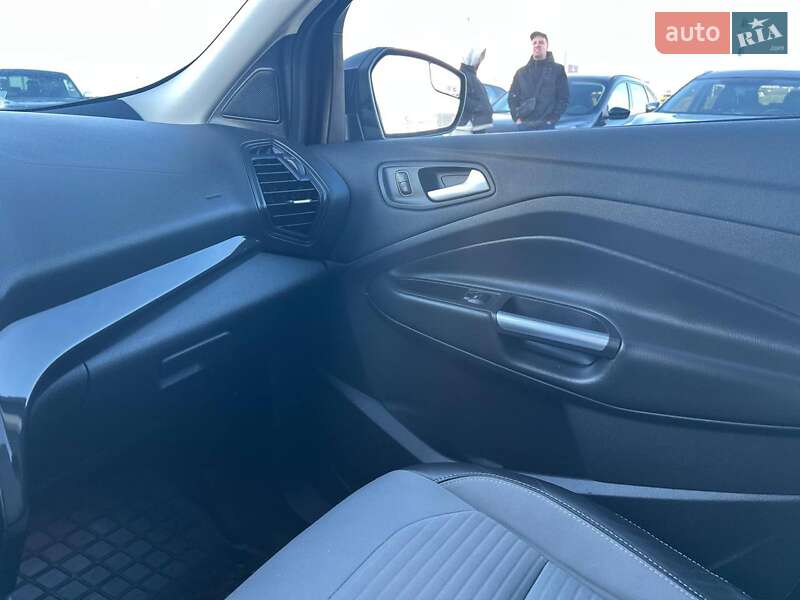 Внедорожник / Кроссовер Ford Escape 2017 в Львове фото 32 Внедорожник / Кроссовер Ford Escape 2017 в Львове