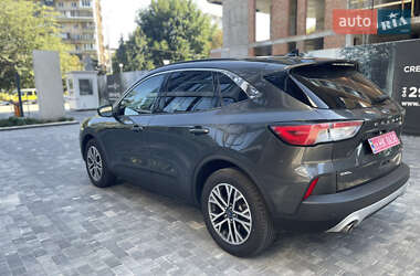 Внедорожник / Кроссовер Ford Escape 2019 в 