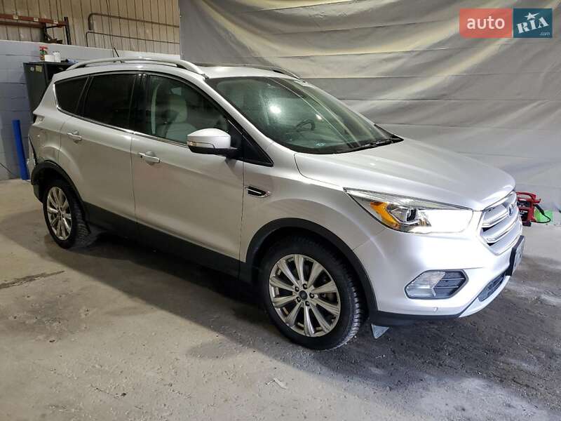 Позашляховик / Кросовер Ford Escape 2018 в Львові