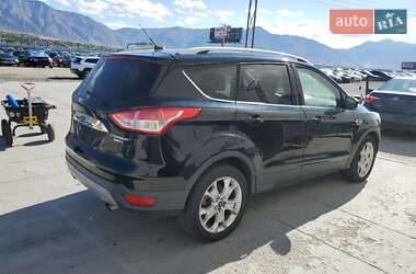 Внедорожник / Кроссовер Ford Escape 2016 в 