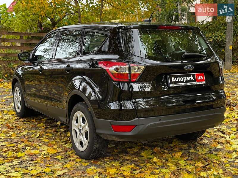 Внедорожник / Кроссовер Ford Escape 2017 в Киеве