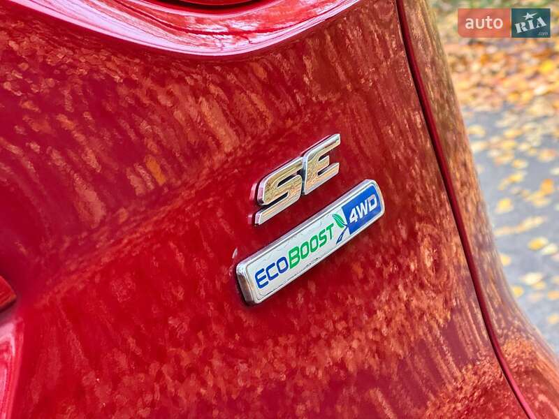 Внедорожник / Кроссовер Ford Escape 2015 в Ахтырке