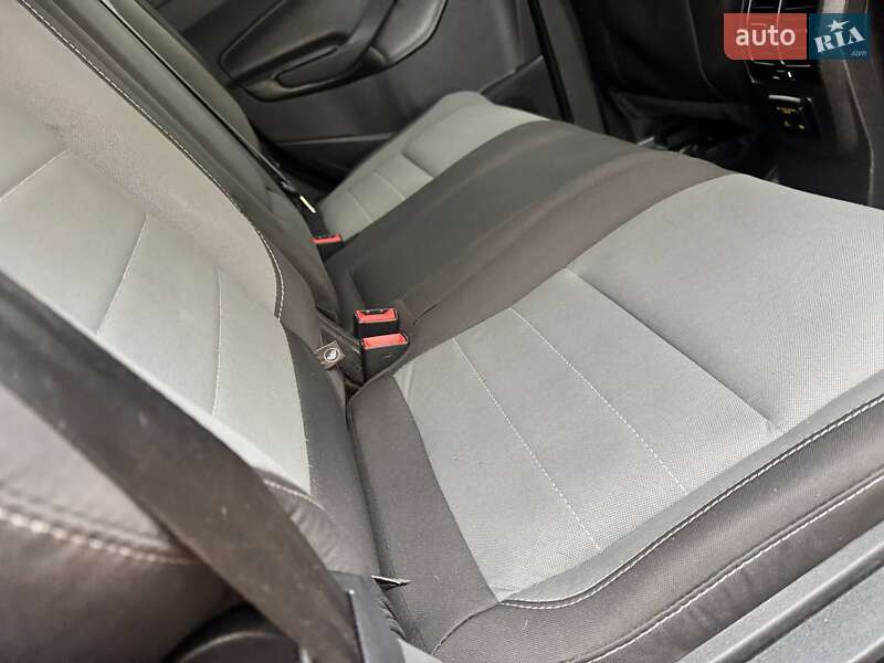Внедорожник / Кроссовер Ford Escape 2015 в Ахтырке