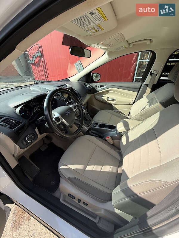 Позашляховик / Кросовер Ford Escape 2015 в Новомосковську фото 11 Позашляховик / Кросовер Ford Escape 2015 в Новомосковську