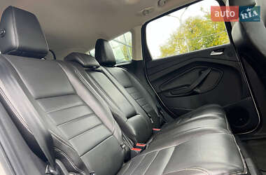 Позашляховик / Кросовер Ford Escape 2013 в 