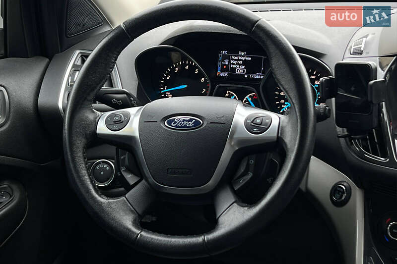 Внедорожник / Кроссовер Ford Escape 2013 в Ивано-Франковске