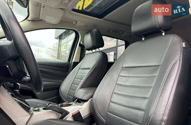 Позашляховик / Кросовер Ford Escape 2013 в 