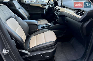 Позашляховик / Кросовер Ford Escape 2021 в  фото 27 Позашляховик / Кросовер Ford Escape 2021 в