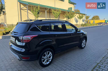 Позашляховик / Кросовер Ford Escape 2017 в  фото 23 Позашляховик / Кросовер Ford Escape 2017 в