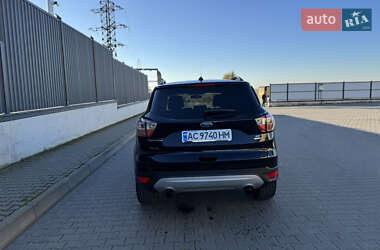 Позашляховик / Кросовер Ford Escape 2017 в  фото 28 Позашляховик / Кросовер Ford Escape 2017 в