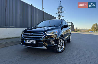 Позашляховик / Кросовер Ford Escape 2017 в  фото 31 Позашляховик / Кросовер Ford Escape 2017 в