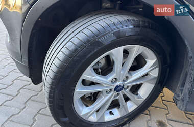 Позашляховик / Кросовер Ford Escape 2017 в  фото 73 Позашляховик / Кросовер Ford Escape 2017 в