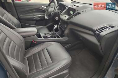 Внедорожник / Кроссовер Ford Escape 2018 в 