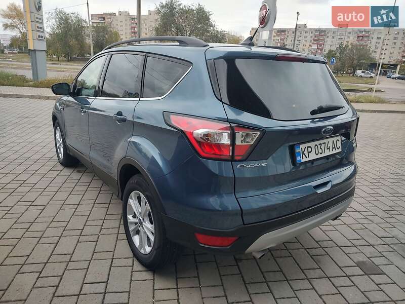 Внедорожник / Кроссовер Ford Escape 2018 в Запорожье