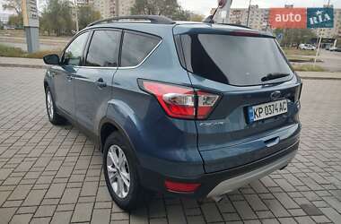 Внедорожник / Кроссовер Ford Escape 2018 в 