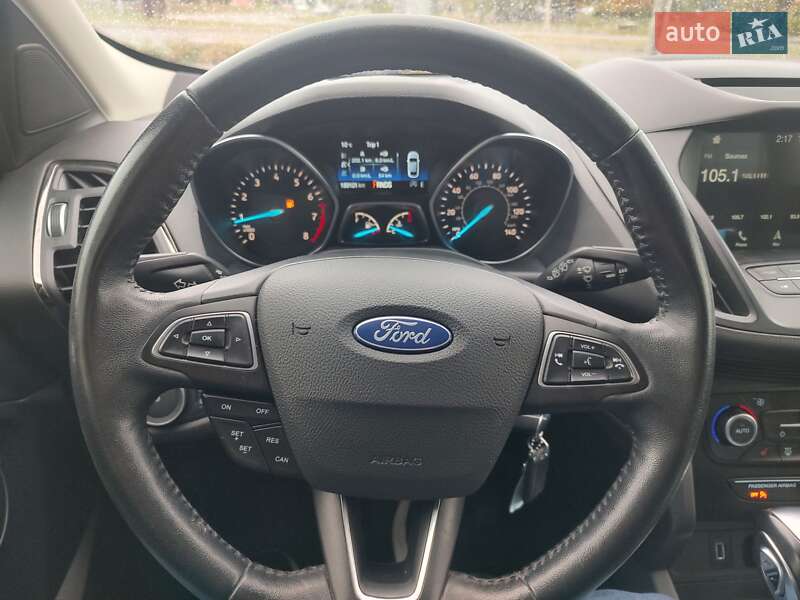 Внедорожник / Кроссовер Ford Escape 2018 в Запорожье