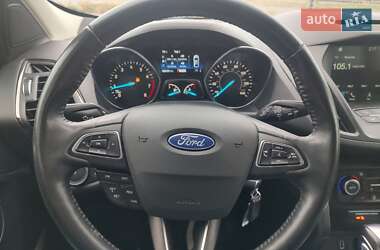 Внедорожник / Кроссовер Ford Escape 2018 в 