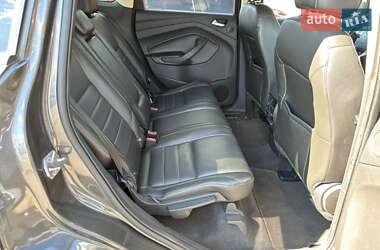 Внедорожник / Кроссовер Ford Escape 2015 в 