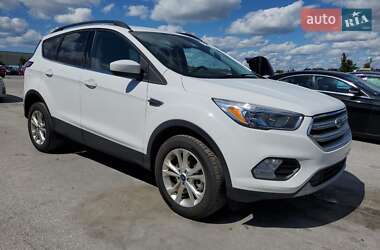 Позашляховик / Кросовер Ford Escape 2018 в  фото 9 Позашляховик / Кросовер Ford Escape 2018 в