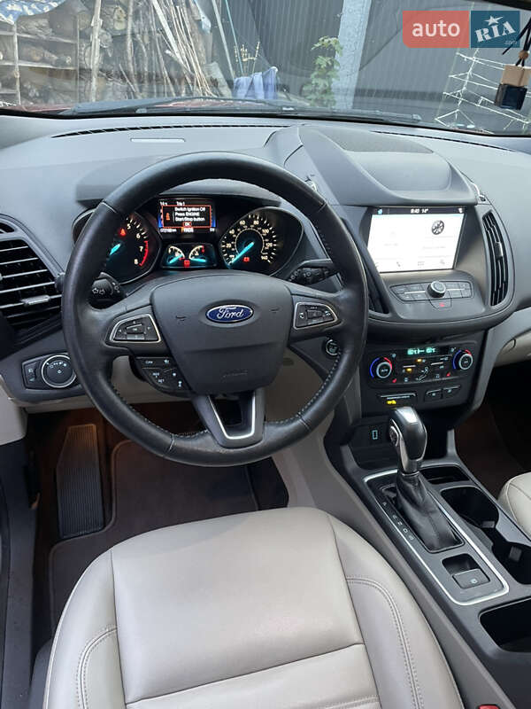 Внедорожник / Кроссовер Ford Escape 2019 в Львове