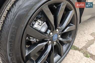 Внедорожник / Кроссовер Ford Escape 2019 в 